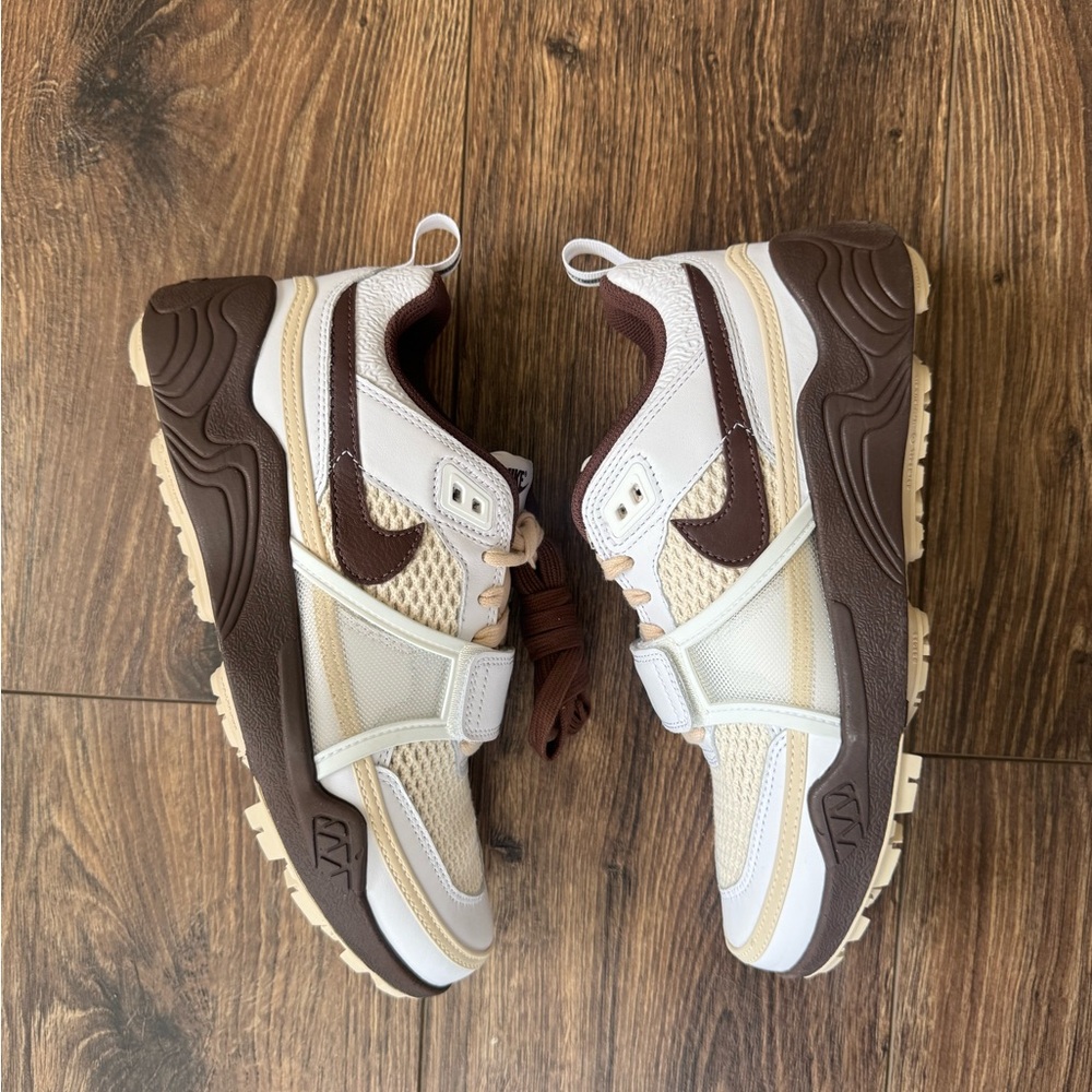 Nike Zoom Field Jaxx Travis Scott Light Chocolate Size 6.5M/8W